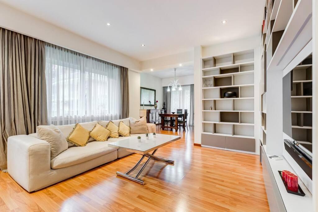Exclusive Apartment In Eur Lake 罗马 外观 照片