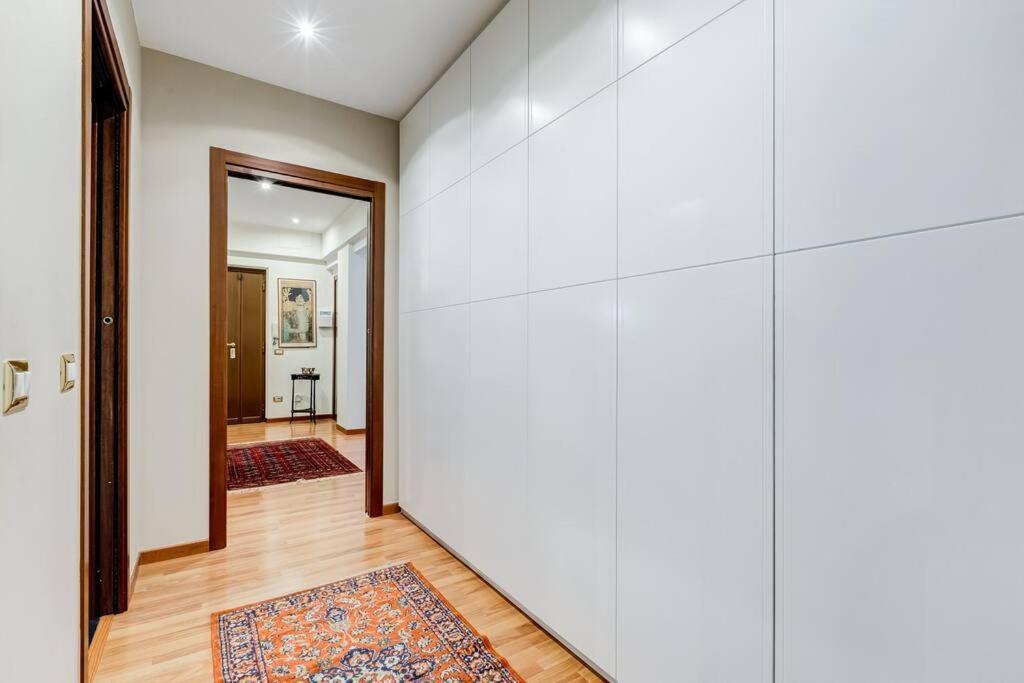 Exclusive Apartment In Eur Lake 罗马 外观 照片