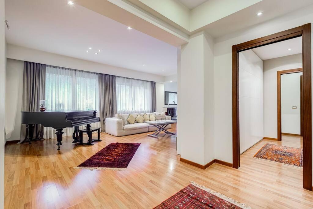 Exclusive Apartment In Eur Lake 罗马 外观 照片